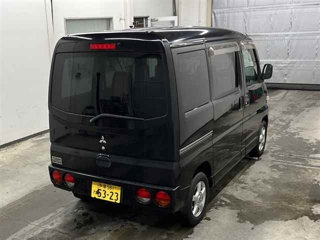 MITSUBISHI TOWNBOX 2011