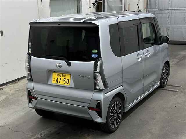 DAIHATSU TANTO 2021