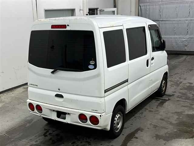 MITSUBISHI MINICAB VAN 2011