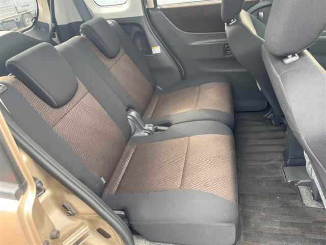 NISSAN ROOX 2013