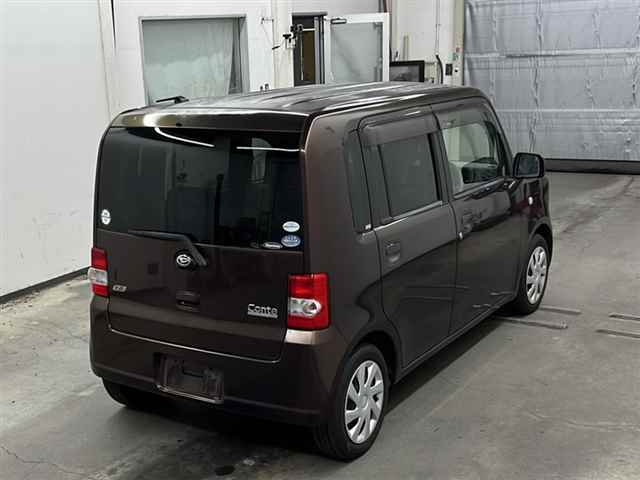 DAIHATSU MOVE CONTE 2011