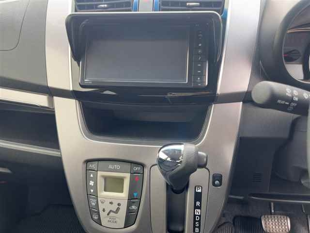 DAIHATSU MOVE 2014