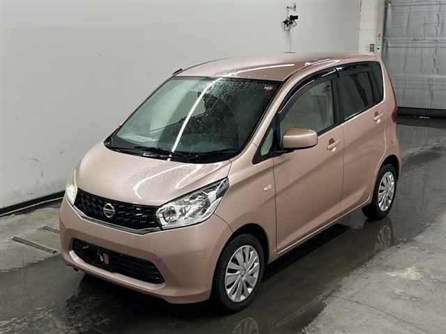 NISSAN DAYZ 2013