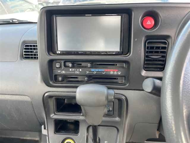 DAIHATSU HIJET VAN 2017