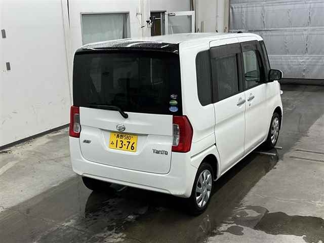 DAIHATSU TANTO 2015