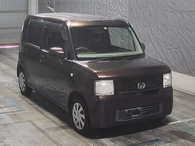 DAIHATSU MOVE CONTE 2011