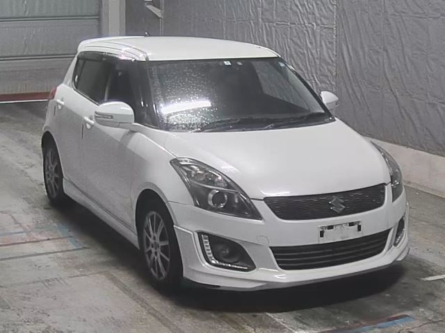 SUZUKI SWIFT 2015