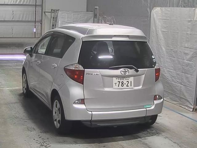 TOYOTA RACTIS 2011