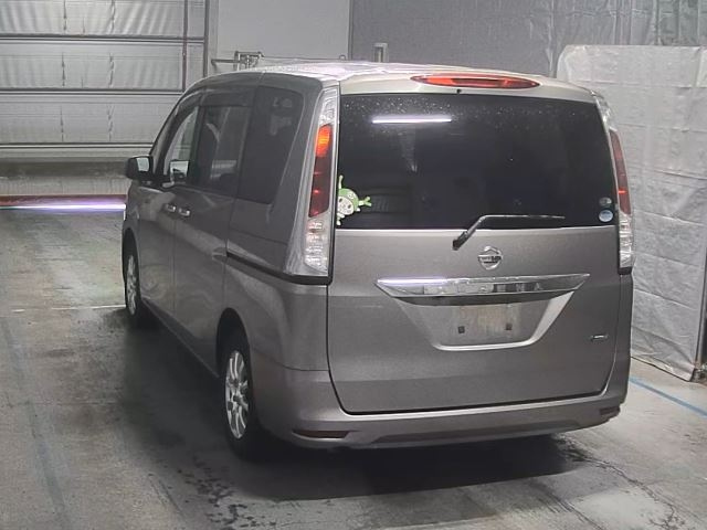 NISSAN SERENA 2011