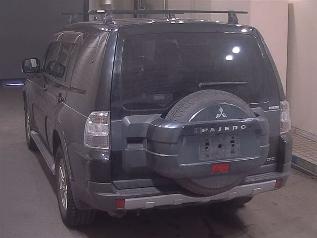 MITSUBISHI PAJERO 2009