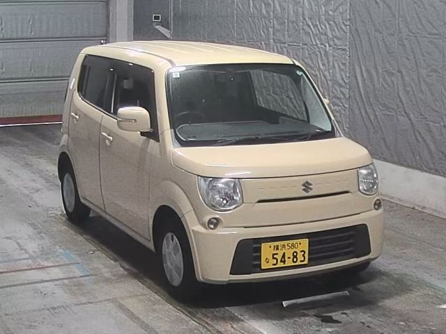 SUZUKI MRWAGON 2011