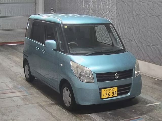 SUZUKI PALETTE 2010