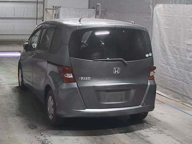 HONDA FREED 2009