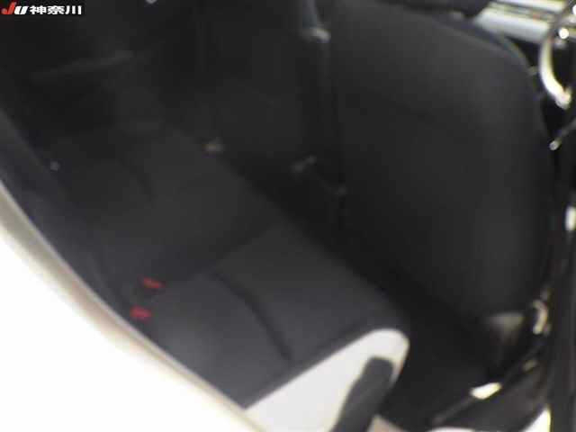 MAZDA MAZDA2 2019