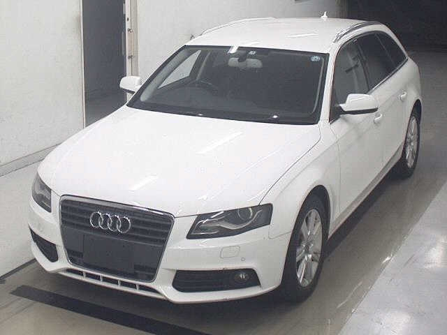 AUDI A4 2011