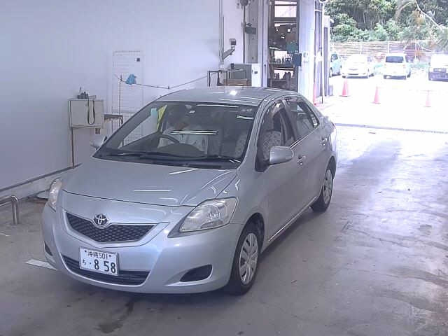 TOYOTA BELTA 2010