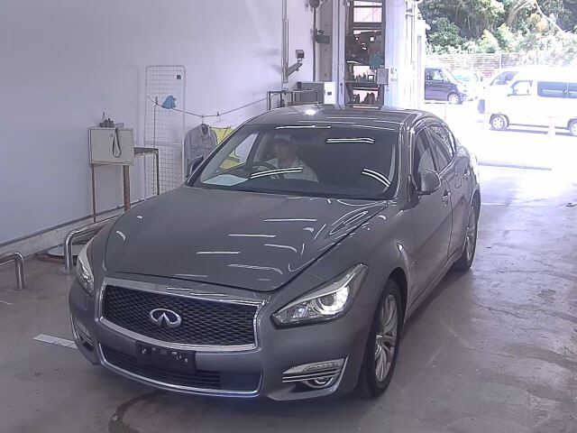 NISSAN FUGA 2016