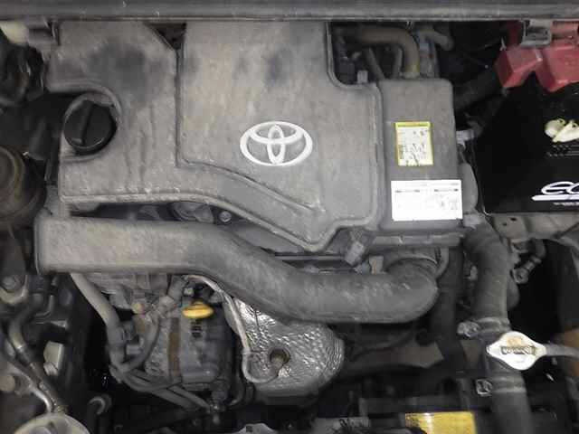 TOYOTA VITZ 2015