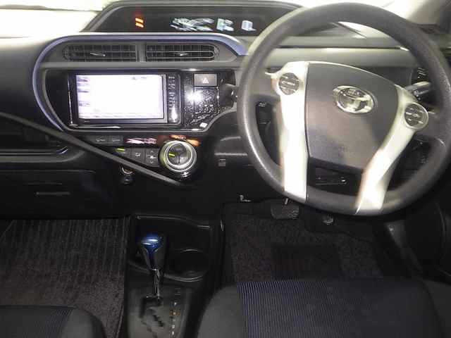 TOYOTA AQUA 2015