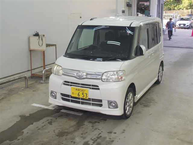 DAIHATSU TANTO 2012