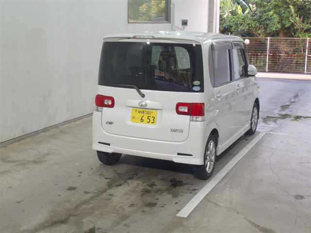 DAIHATSU TANTO 2012