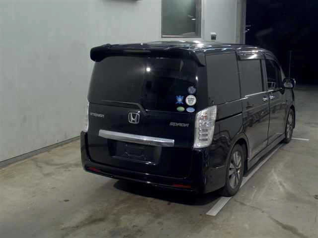 HONDA STEP WAGON 2013