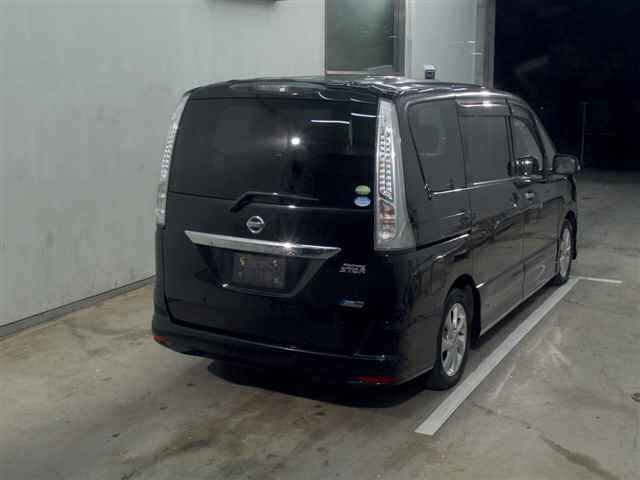 NISSAN SERENA 2013