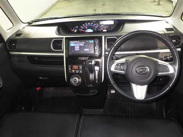 DAIHATSU TANTO 2015