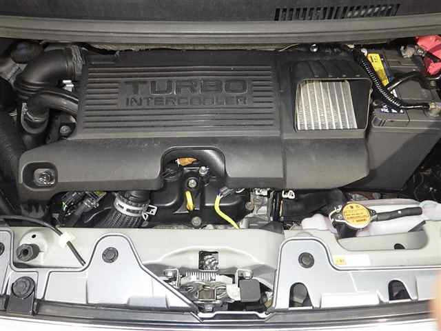 DAIHATSU TANTO 2015
