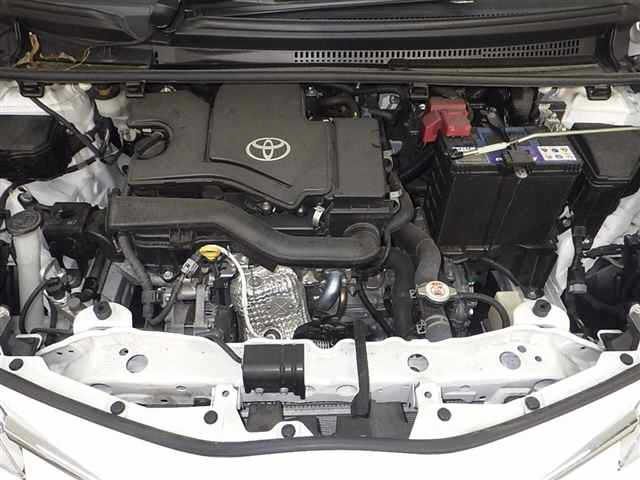 TOYOTA VITZ 2018