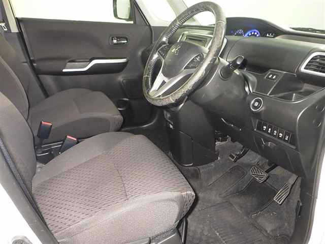 MITSUBISHI DELICA D2 2016