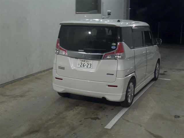 MITSUBISHI DELICA D2 2016