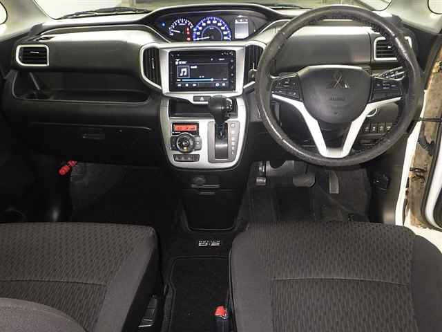 MITSUBISHI DELICA D2 2016