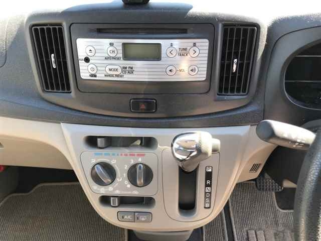 DAIHATSU MIRA E S 2011