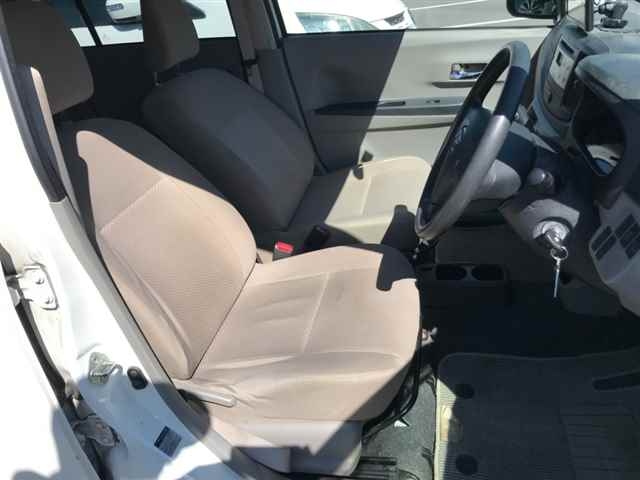 DAIHATSU MIRA E S 2011