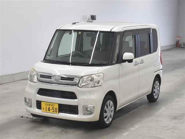 DAIHATSU TANTO 2014