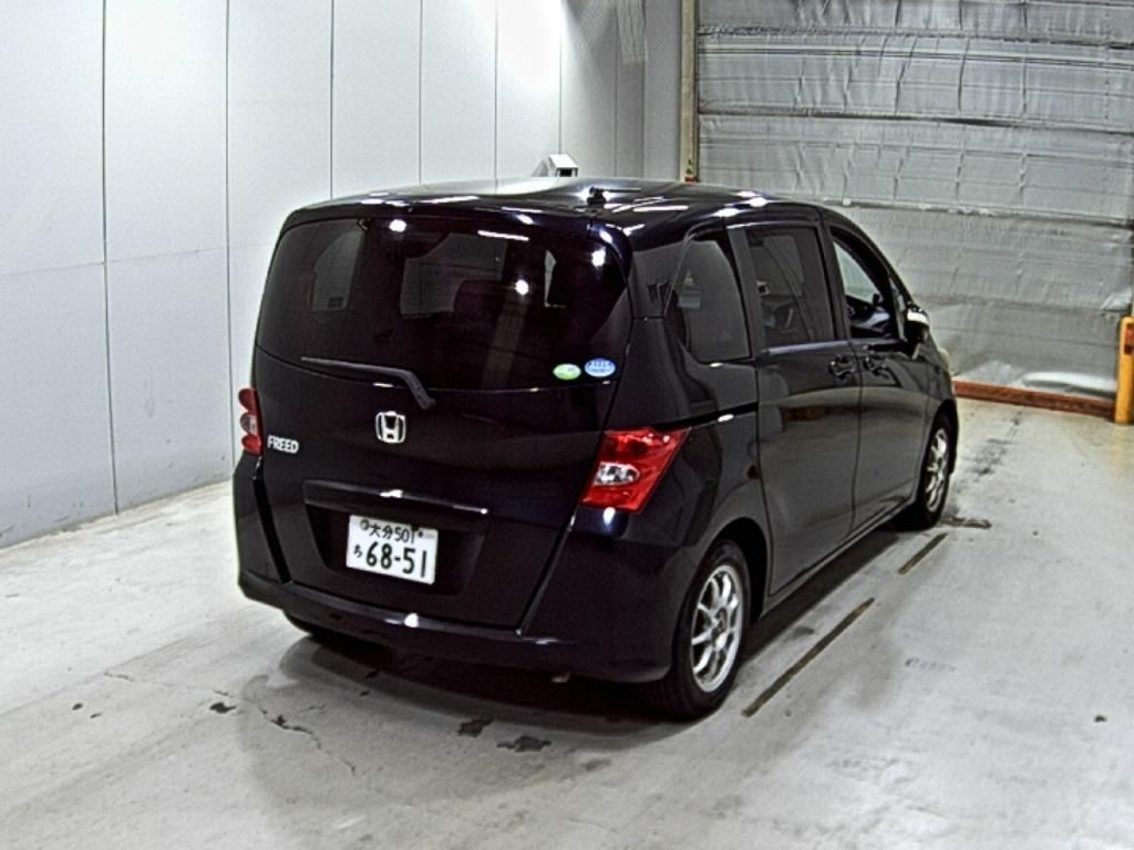 HONDA FREED 2011