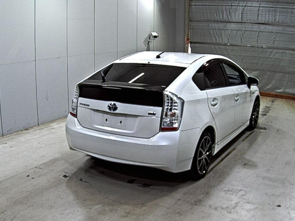 TOYOTA PRIUS 2012