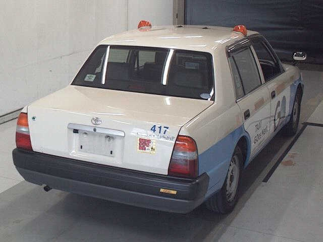 TOYOTA CROWN COMFORT 2015