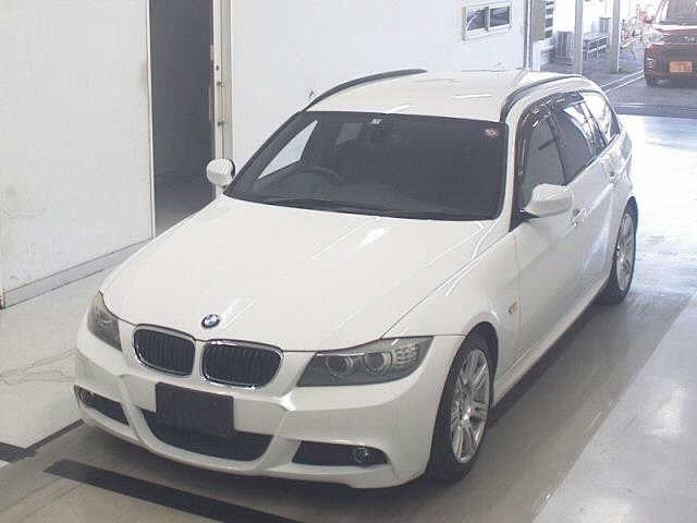 BMW 3 SERIES 2011