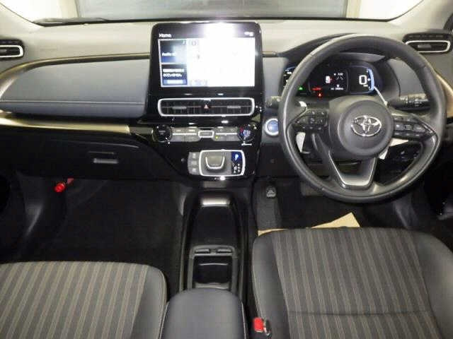 TOYOTA AQUA 2021