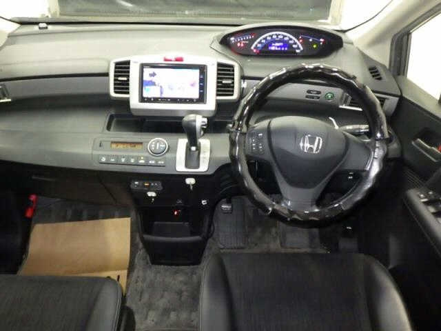 HONDA FREED 2014
