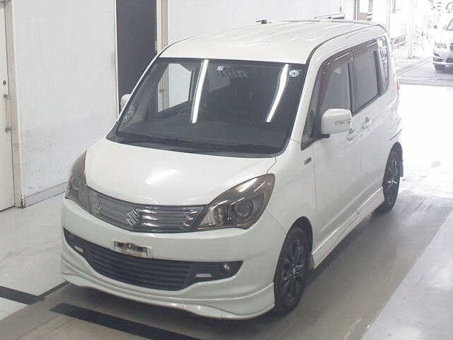 SUZUKI SOLIO 2013