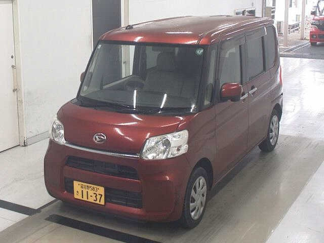DAIHATSU TANTO 2015