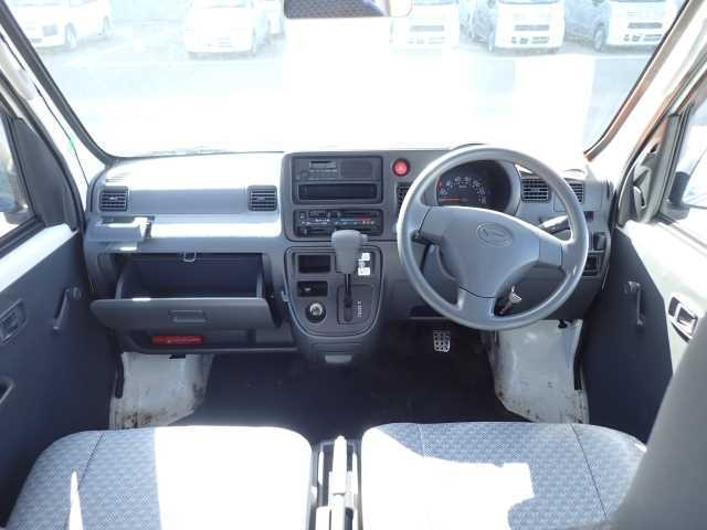 DAIHATSU HIJET VAN 2017