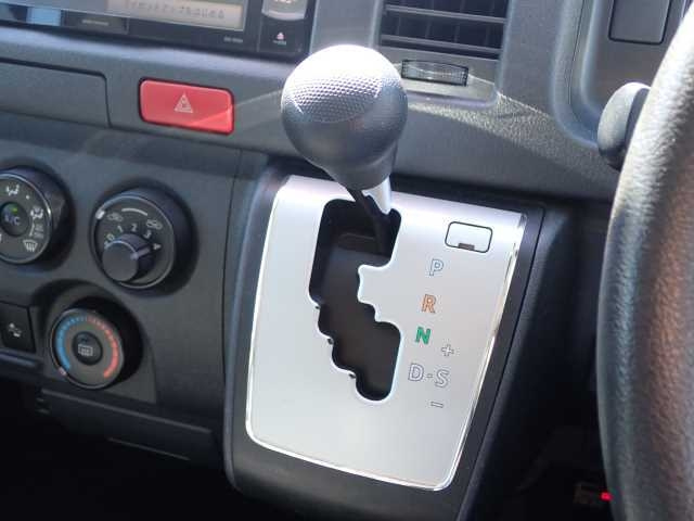 TOYOTA REGIUS ACE VAN 2018