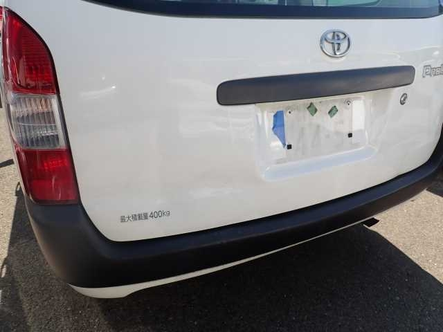 TOYOTA PROBOX 2017