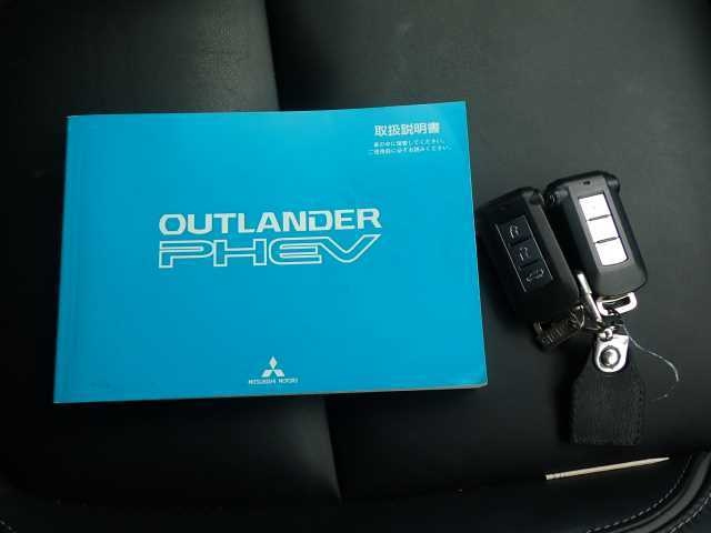 MITSUBISHI OUTLANDER PHEV 2015