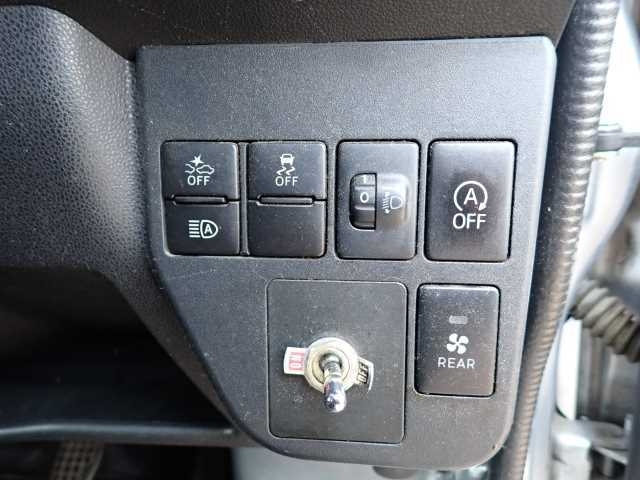 DAIHATSU HIJET VAN 2018