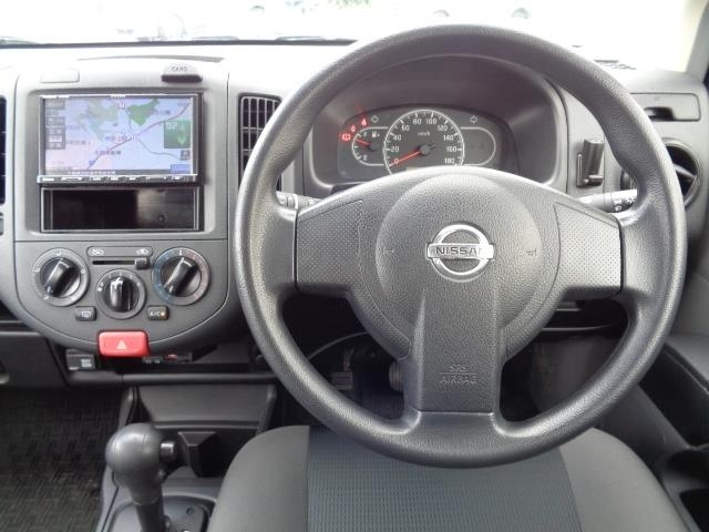 NISSAN AD 2019